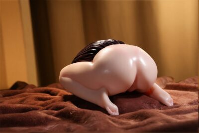 Fenna Fantasy Doll hairpiece detail